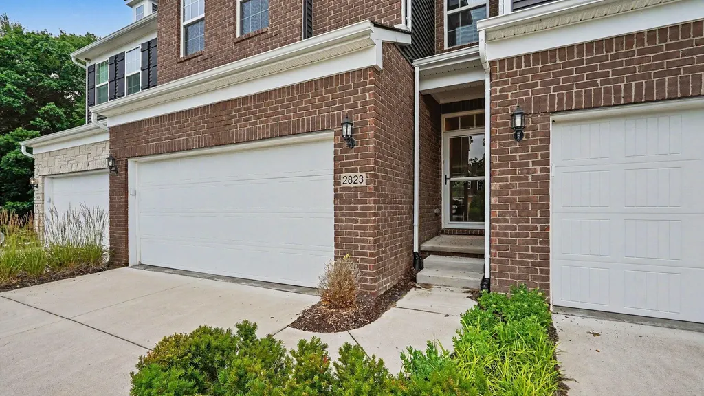 2823 Willow Court Pittsfield Charter Township MI 48108