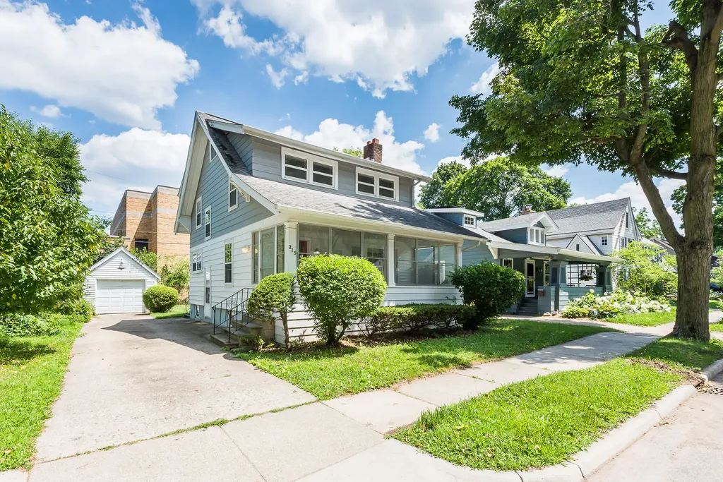 215 Buena Vista Avenue Ann Arbor City MI 48103