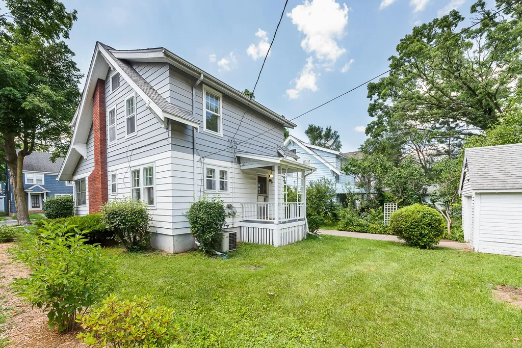 215 Buena Vista Avenue Ann Arbor City MI 48103