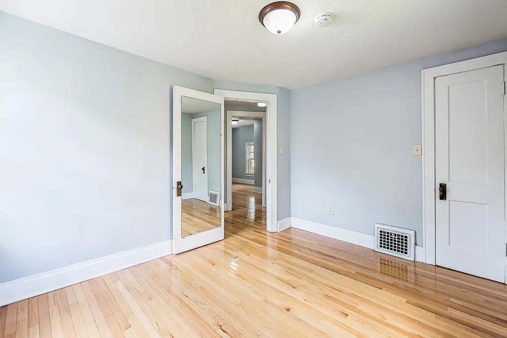215 Buena Vista Avenue Ann Arbor City MI 48103