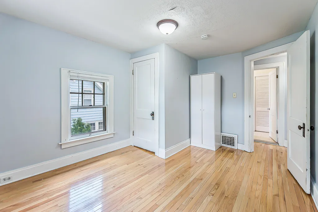 215 Buena Vista Avenue Ann Arbor City MI 48103
