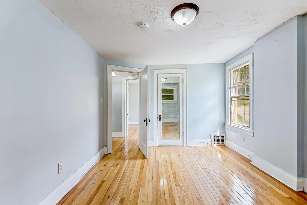 215 Buena Vista Avenue Ann Arbor City MI 48103