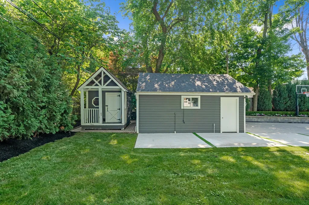 530 W Main Street Northville City MI 48167