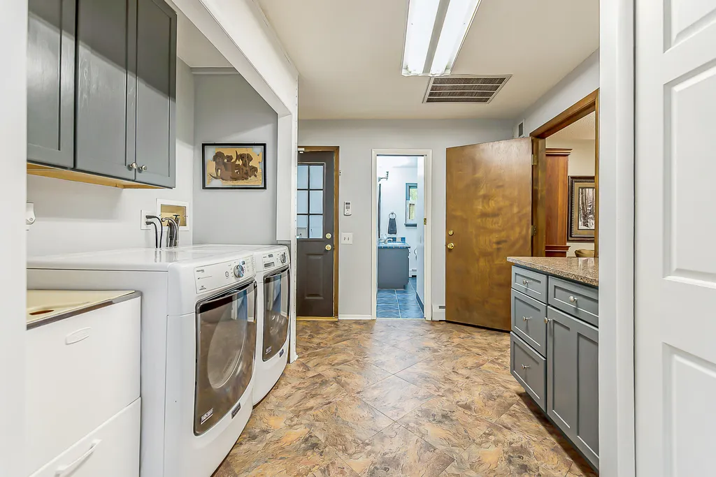 1440 Day Road York Charter Township MI 48160