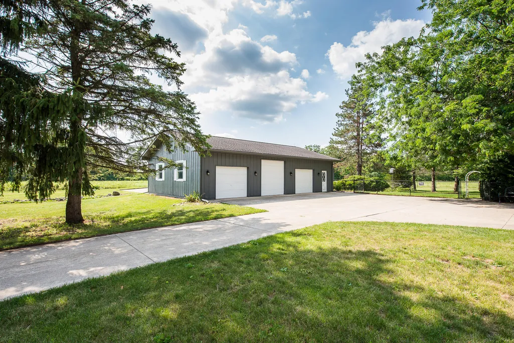 1440 Day Road York Charter Township MI 48160