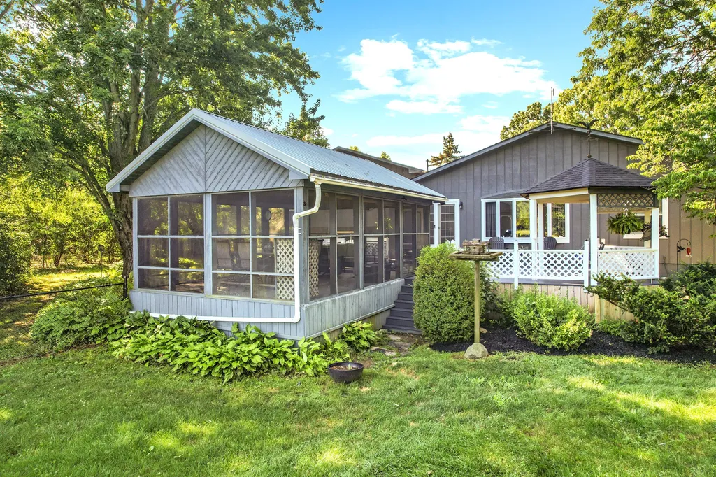 1440 Day Road York Charter Township MI 48160