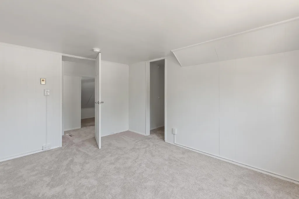 1055 Loren Road Adrian Township MI 49221
