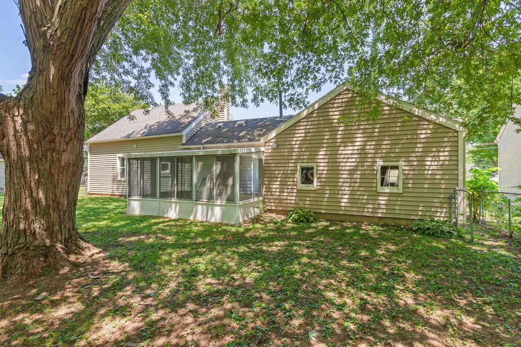 1055 Loren Road Adrian Township MI 49221