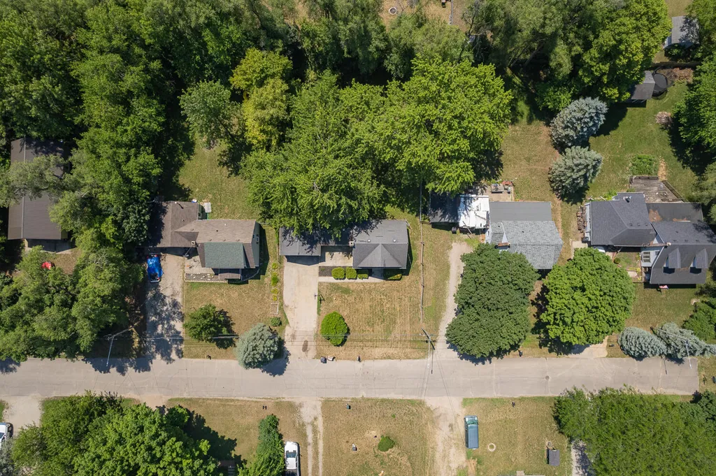 1055 Loren Road Adrian Township MI 49221