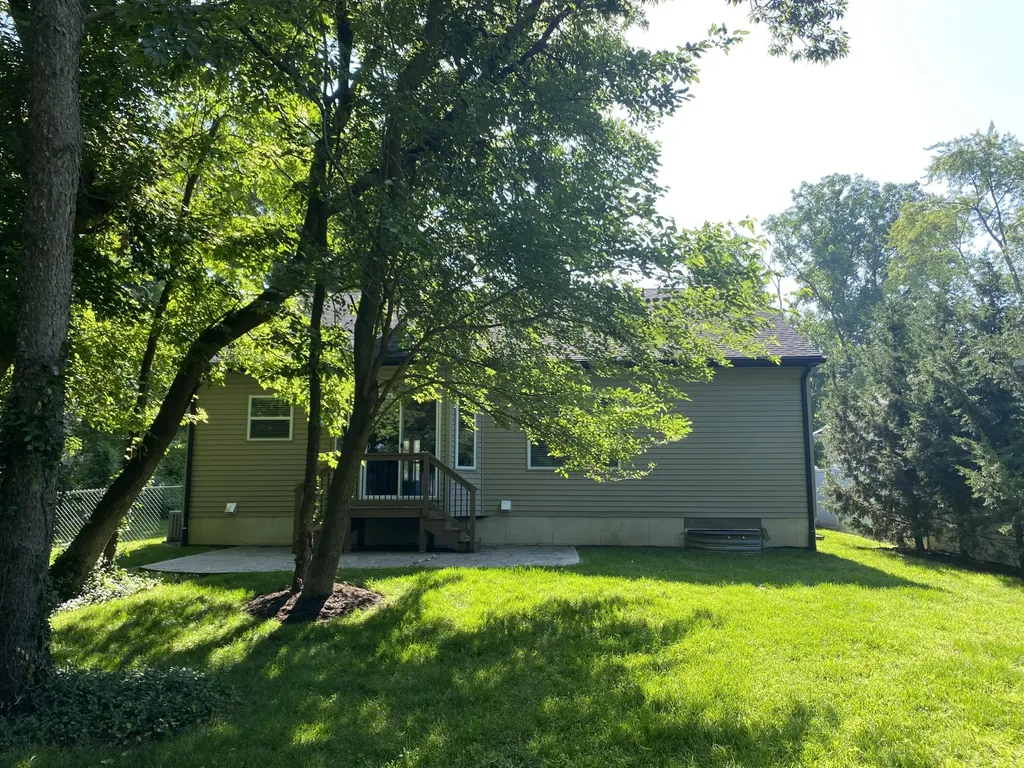 9915 Wayne Road Livonia City MI 48150