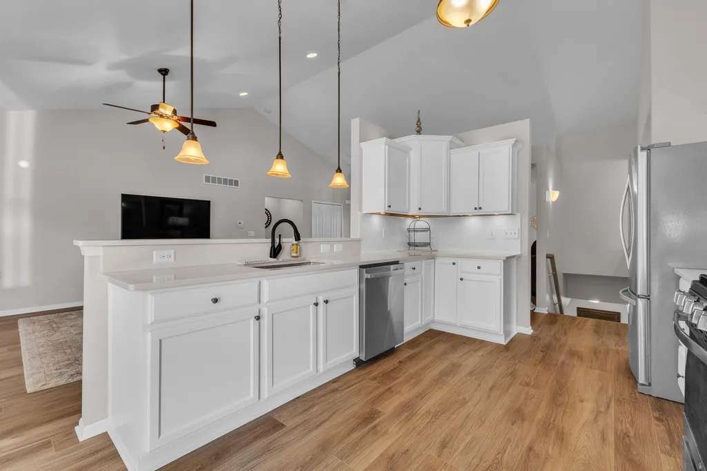 10359 Cobb Hollow Farm York Charter Township MI 48176