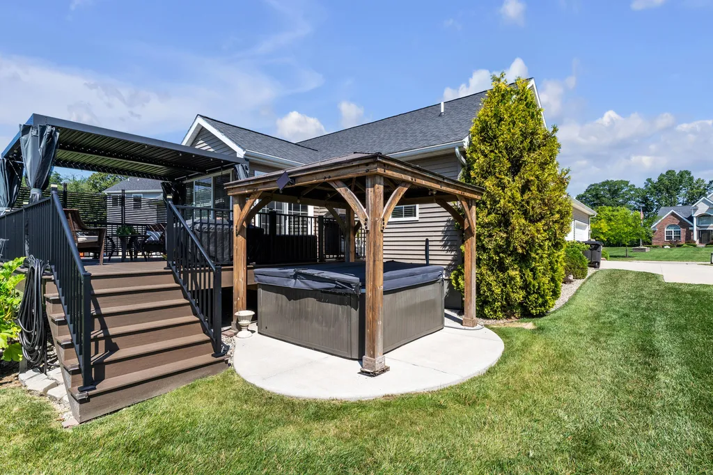 10359 Cobb Hollow Farm York Charter Township MI 48176