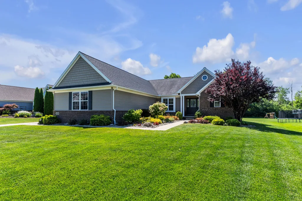 10359 Cobb Hollow Farm York Charter Township MI 48176