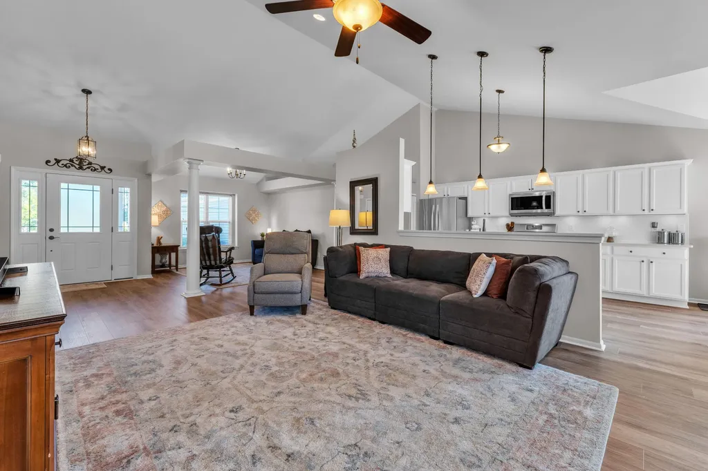 10359 Cobb Hollow Farm York Charter Township MI 48176