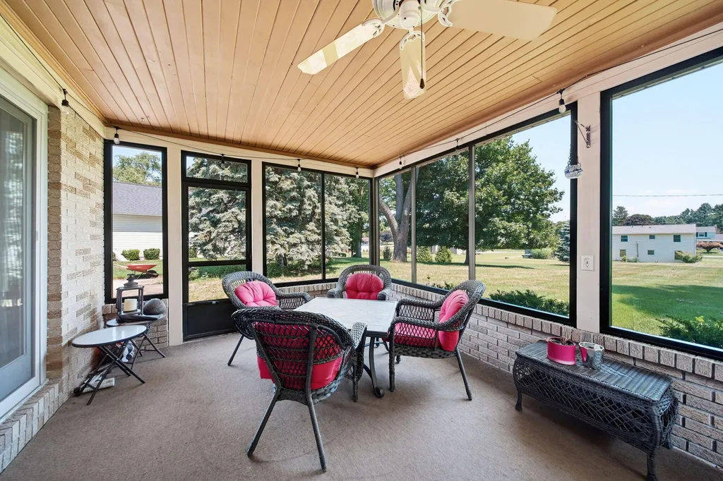 8745 Hawthorne Hills Drive Tecumseh Township MI 49286