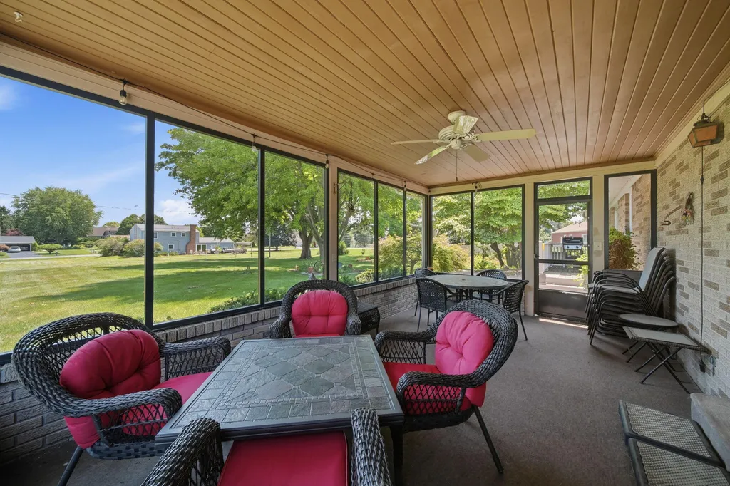 8745 Hawthorne Hills Drive Tecumseh Township MI 49286