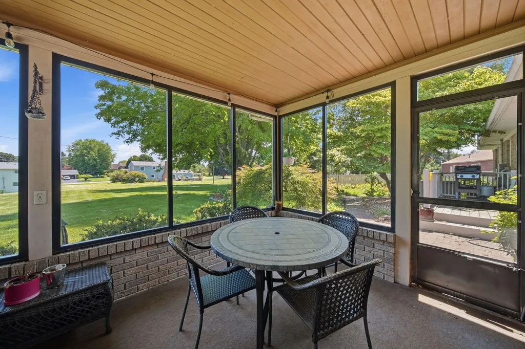 8745 Hawthorne Hills Drive Tecumseh Township MI 49286