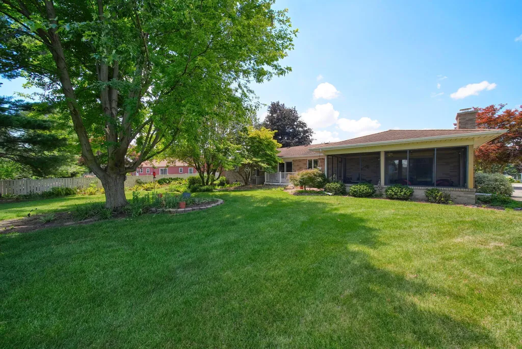 8745 Hawthorne Hills Drive Tecumseh Township MI 49286