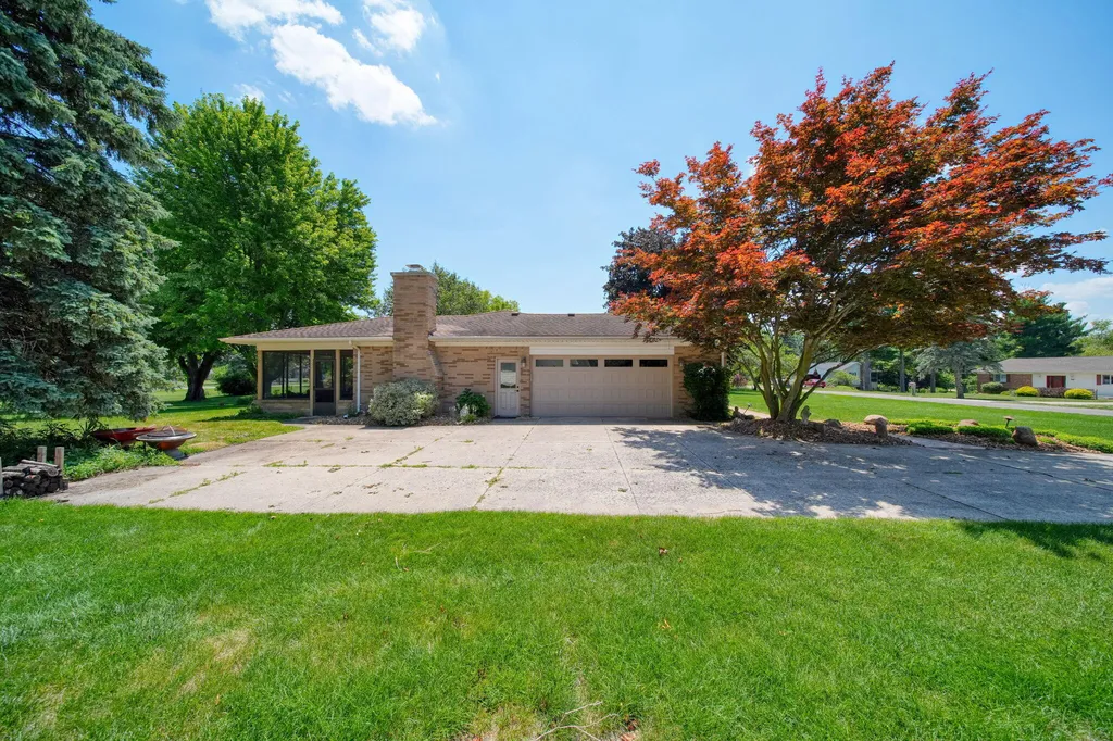 8745 Hawthorne Hills Drive Tecumseh Township MI 49286