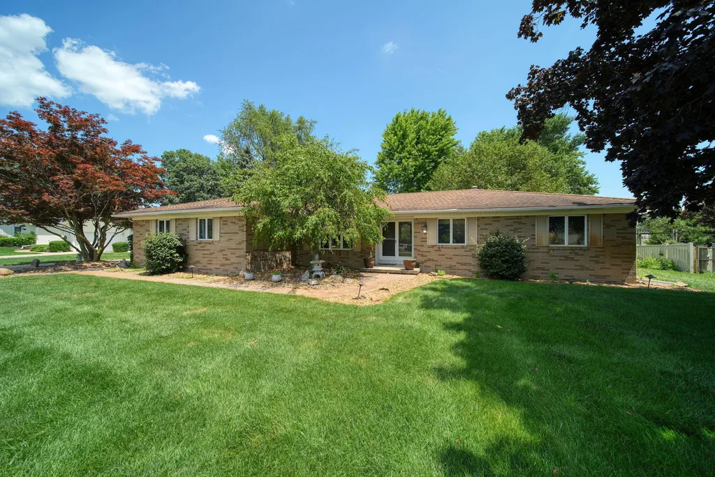 8745 Hawthorne Hills Drive Tecumseh Township MI 49286