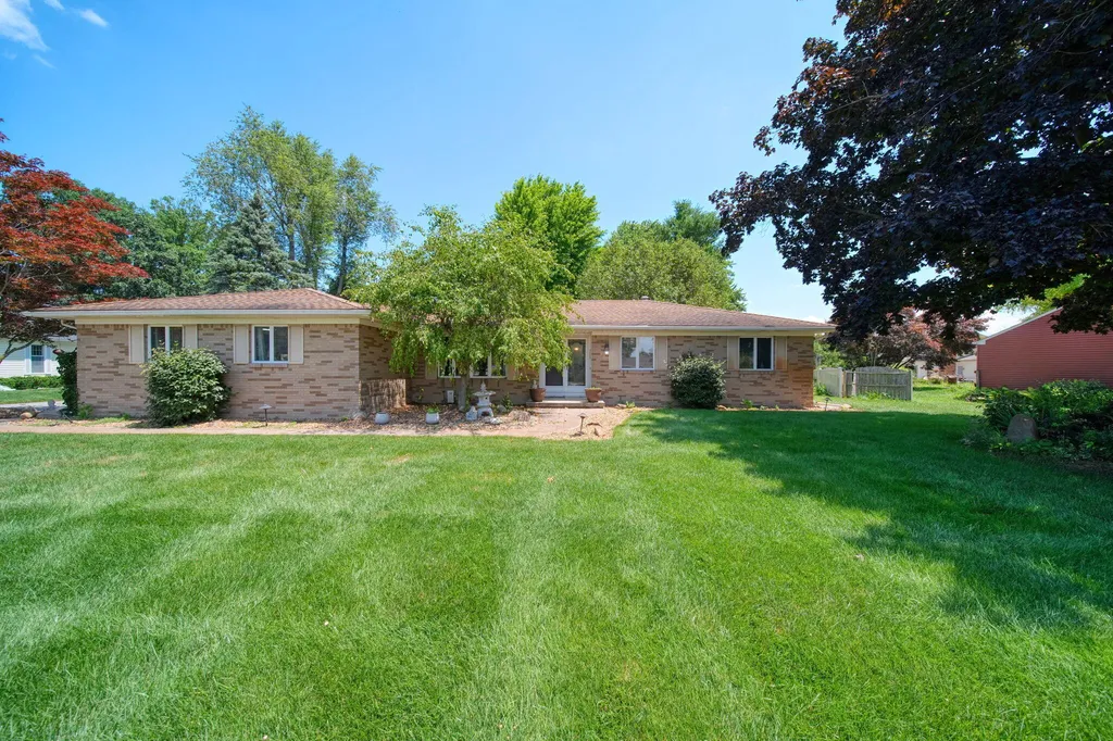 8745 Hawthorne Hills Drive Tecumseh Township MI 49286