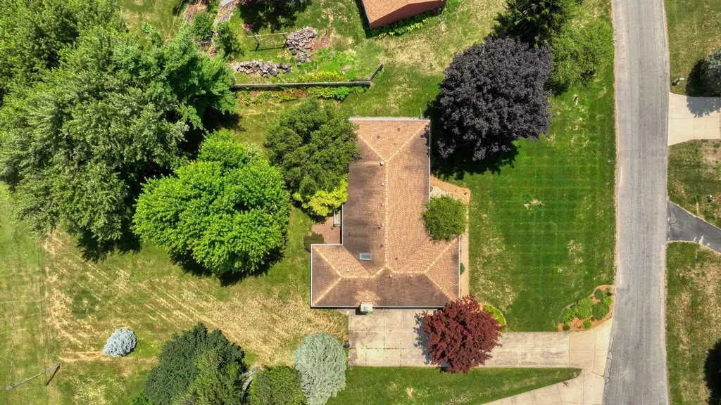 8745 Hawthorne Hills Drive Tecumseh Township MI 49286