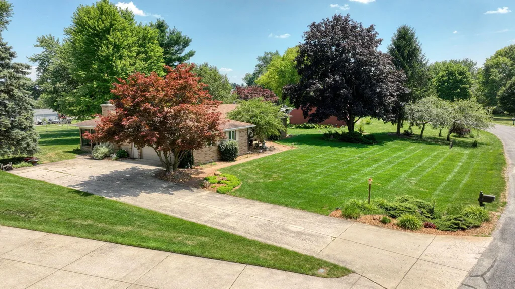 8745 Hawthorne Hills Drive Tecumseh Township MI 49286