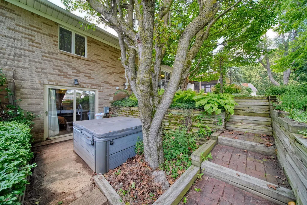 8745 Hawthorne Hills Drive Tecumseh Township MI 49286