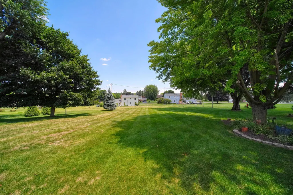 8745 Hawthorne Hills Drive Tecumseh Township MI 49286
