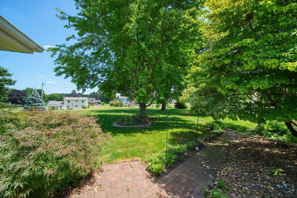 8745 Hawthorne Hills Drive Tecumseh Township MI 49286
