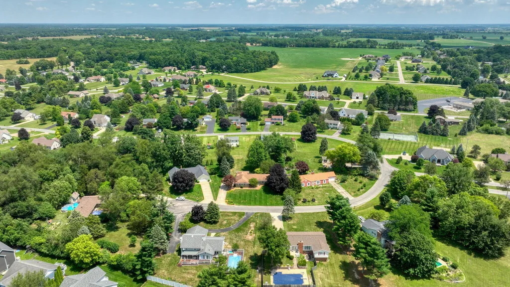 8745 Hawthorne Hills Drive Tecumseh Township MI 49286