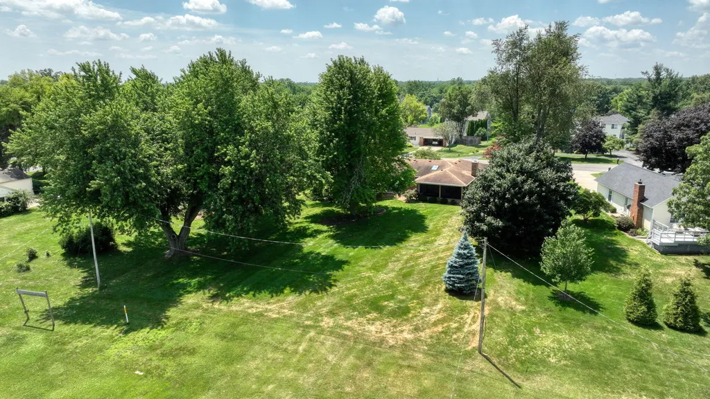 8745 Hawthorne Hills Drive Tecumseh Township MI 49286