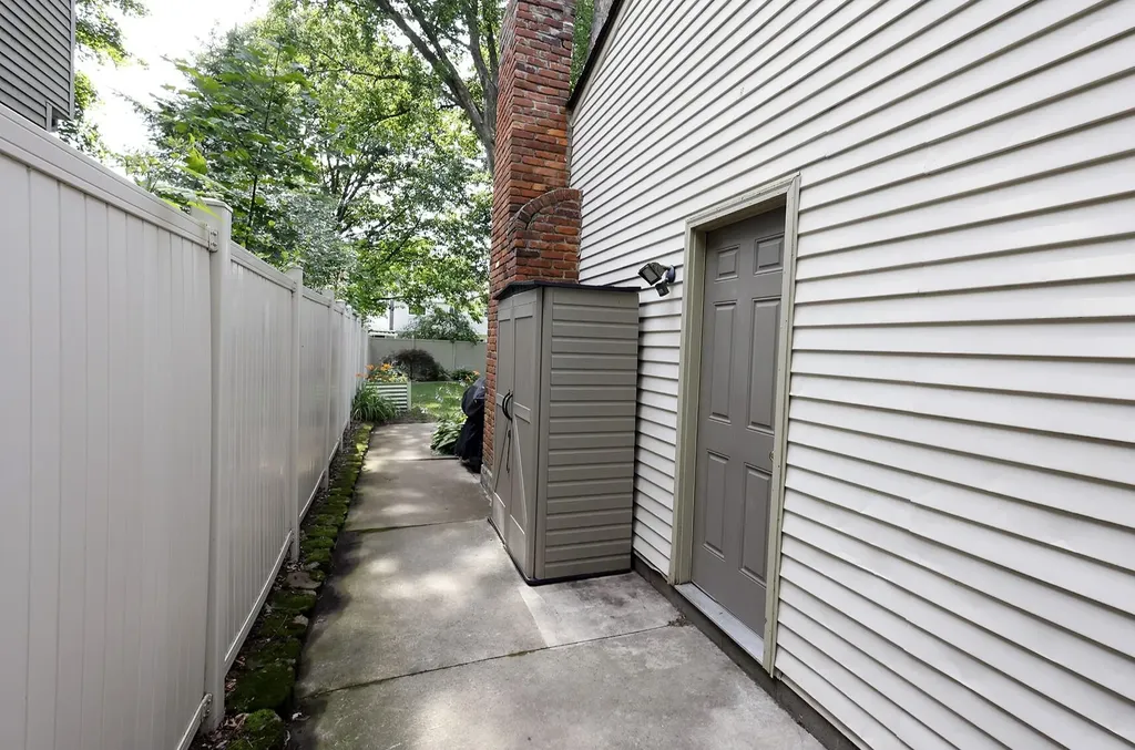40 Colony Court Ypsilanti Charter Township MI 48197