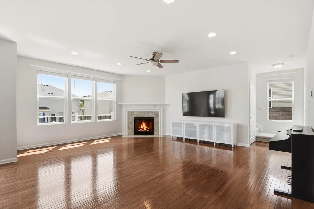 30169 Macintosh Lane Lyon Charter Township MI 48165