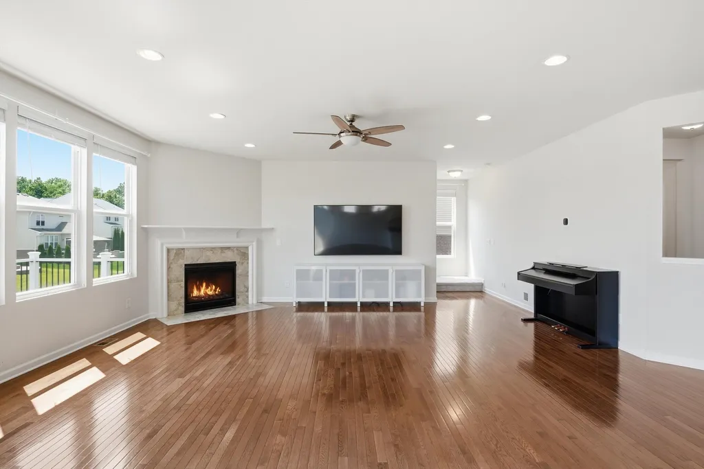 30169 Macintosh Lane Lyon Charter Township MI 48165