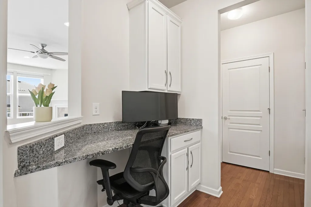 30169 Macintosh Lane Lyon Charter Township MI 48165