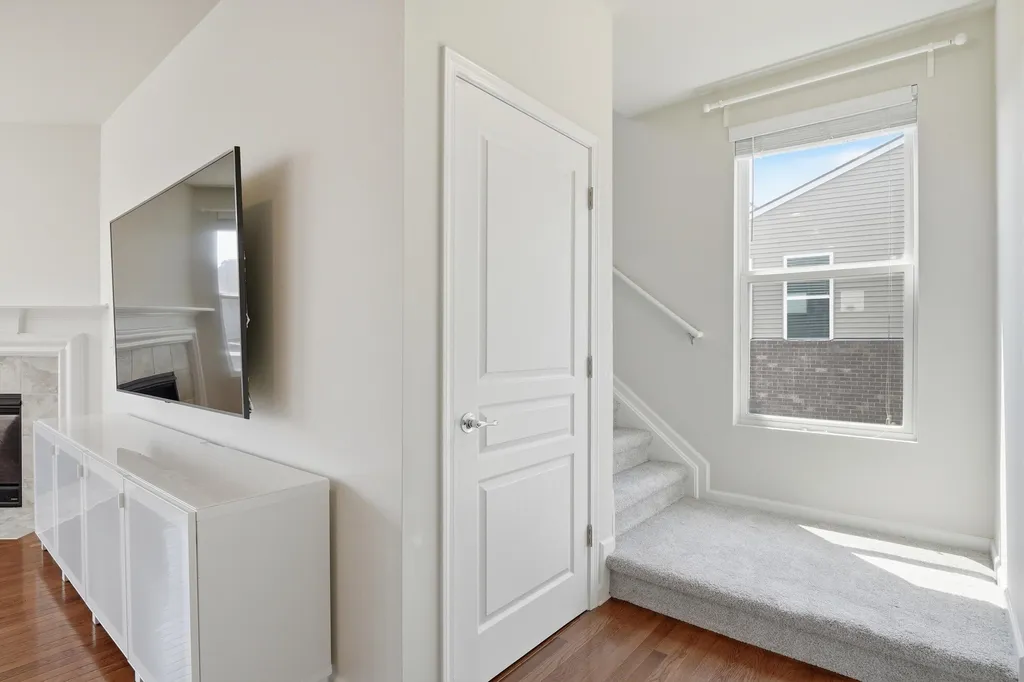 30169 Macintosh Lane Lyon Charter Township MI 48165