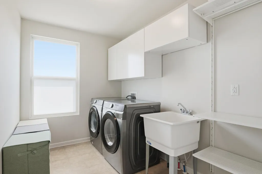 30169 Macintosh Lane Lyon Charter Township MI 48165