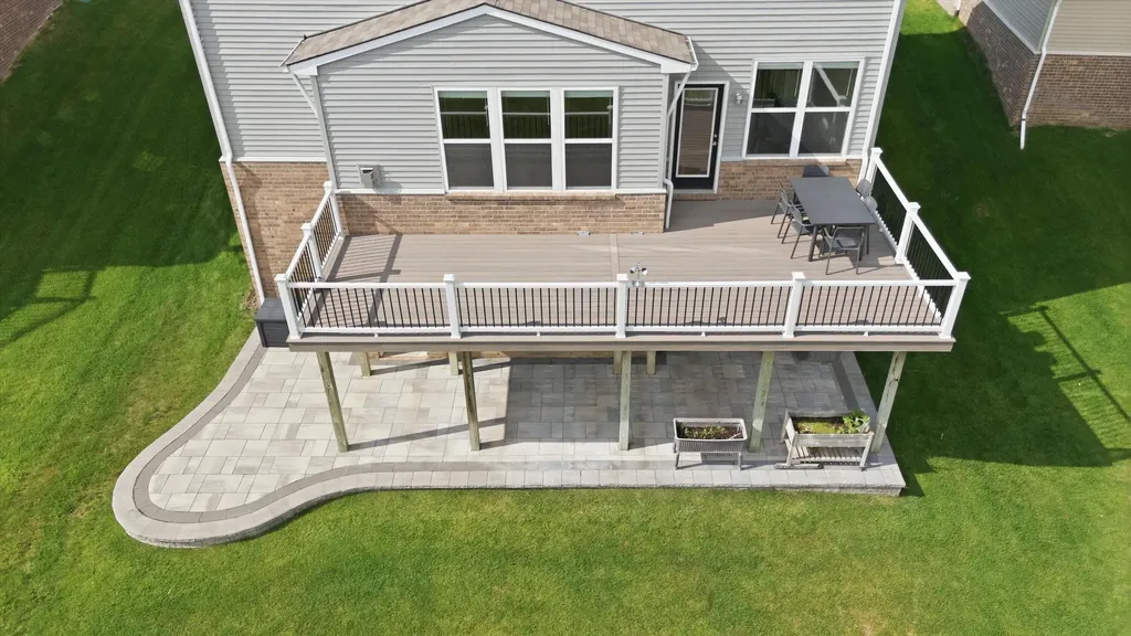 30169 Macintosh Lane Lyon Charter Township MI 48165