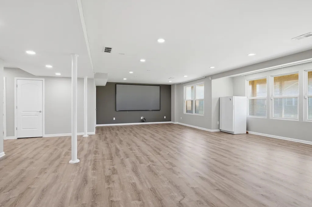 30169 Macintosh Lane Lyon Charter Township MI 48165