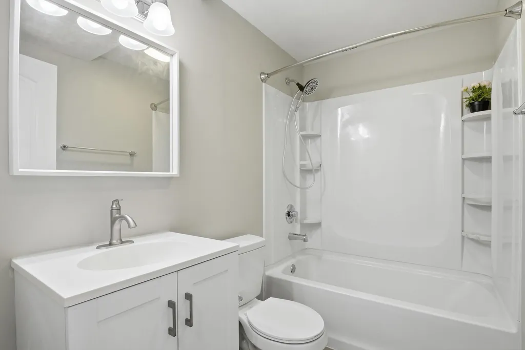 30169 Macintosh Lane Lyon Charter Township MI 48165
