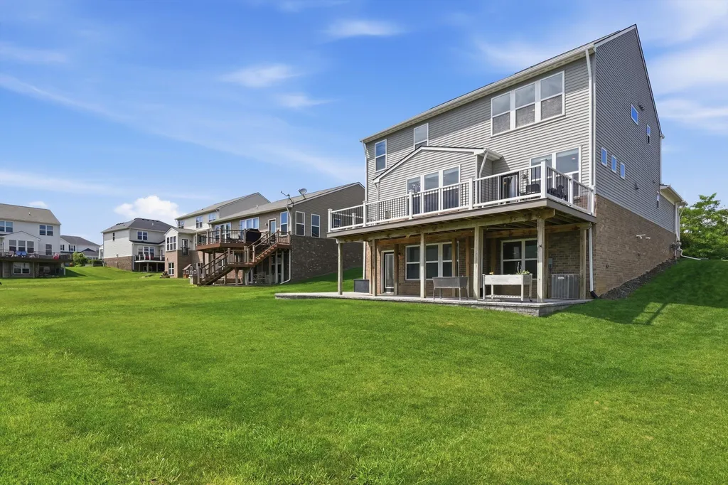 30169 Macintosh Lane Lyon Charter Township MI 48165
