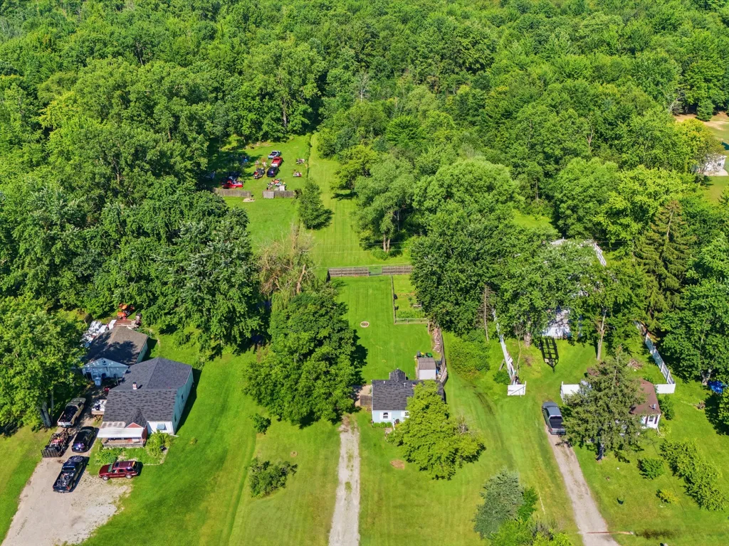 2411 Wadhams Road Kimball Township MI 48074
