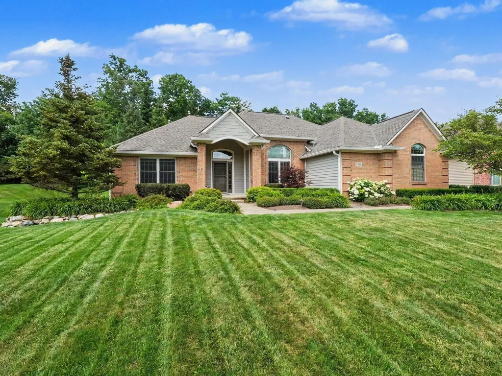 2258 Woodview Lane Pittsfield Charter Township MI 48108