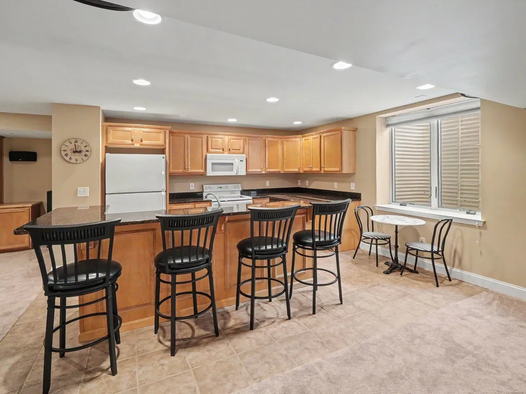 2258 Woodview Lane Pittsfield Charter Township MI 48108