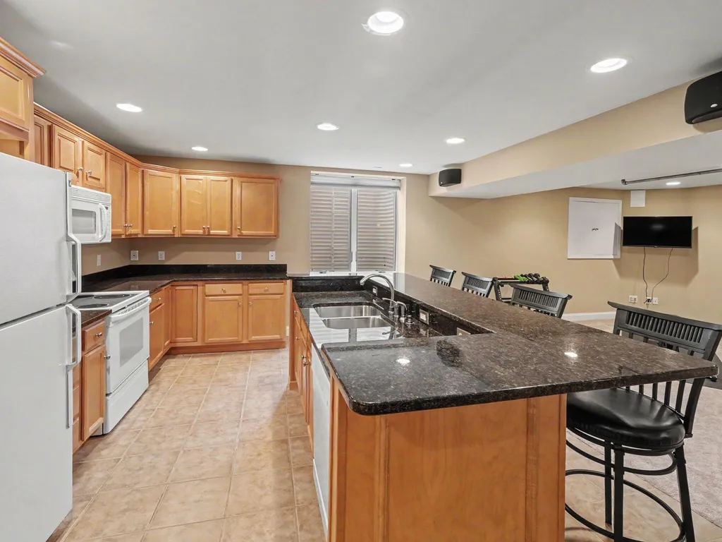 2258 Woodview Lane Pittsfield Charter Township MI 48108