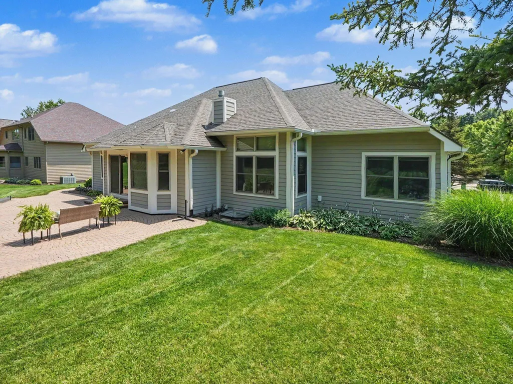 2258 Woodview Lane Pittsfield Charter Township MI 48108