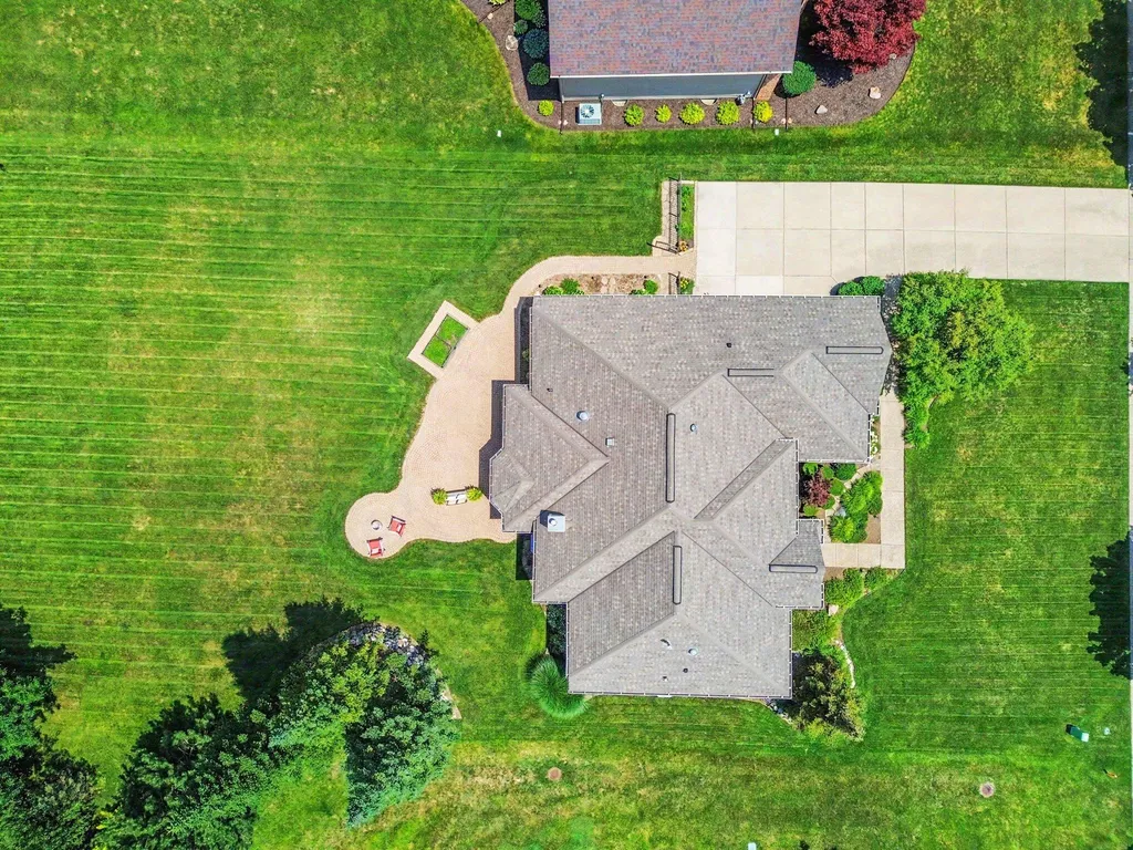 2258 Woodview Lane Pittsfield Charter Township MI 48108