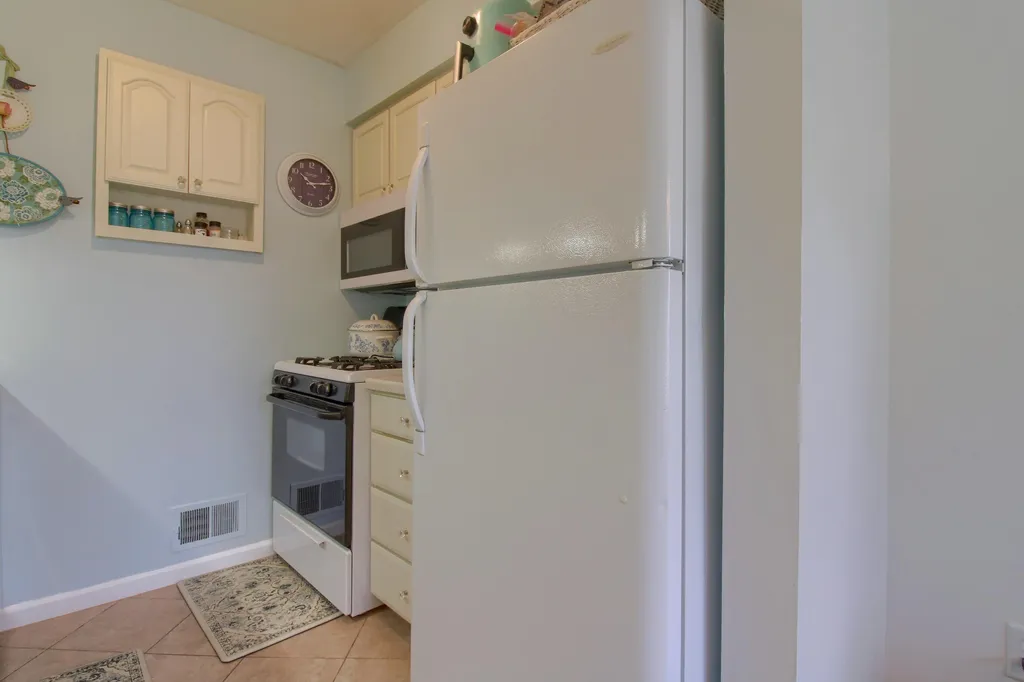 44507 N Umberland Circle Canton Charter Township MI 48187
