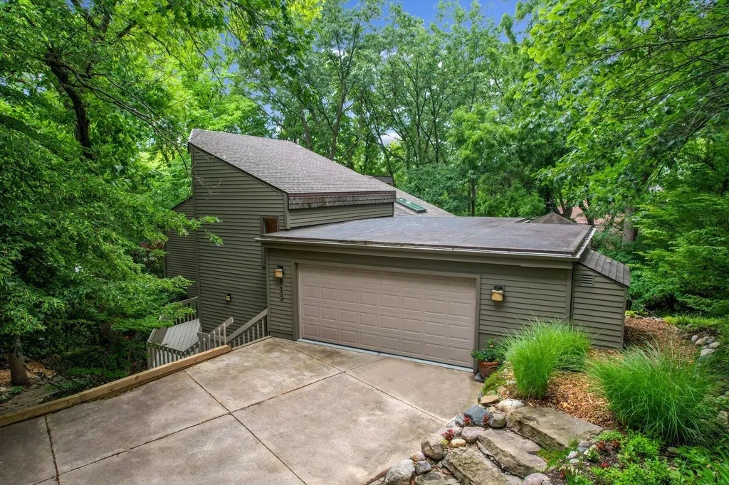 815 Green Road Ann Arbor City MI 48105